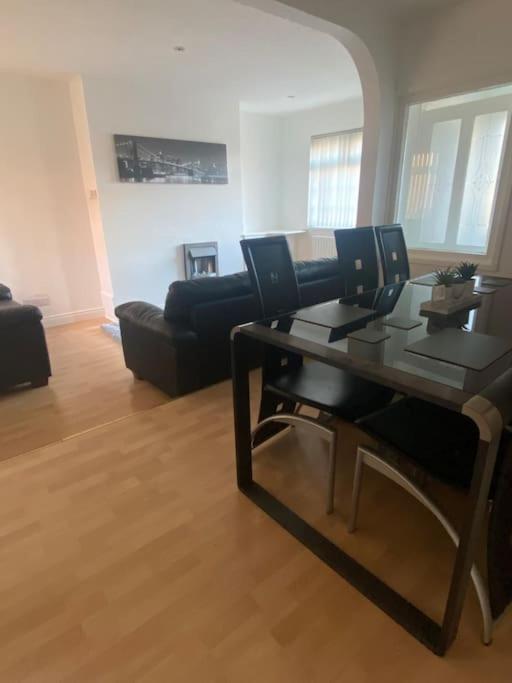 Modern Two Bed House Close To City Centre Belfast Kültér fotó